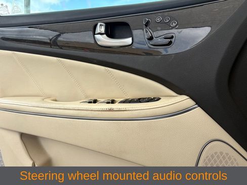 Used 2014 Hyundai Equus Signature RWD image 10
