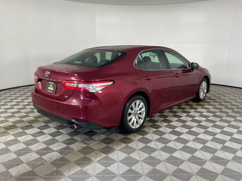 Used 2018 Toyota Camry LE w/ Moonroof Package image 16