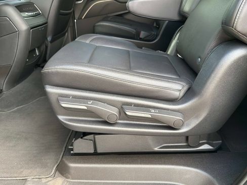 Used 2021 Cadillac Escalade ESV Luxury image 33