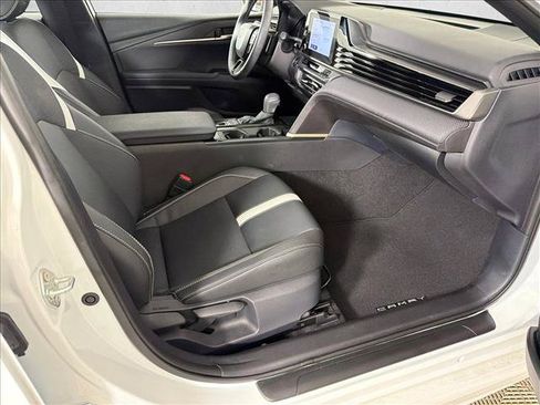 Used 2025 Toyota Camry SE w/ Convenience Package FWD image 13