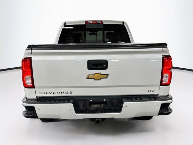 Used 2017 Chevrolet Silverado 1500 LTZ Z71 w/ LTZ Plus Package AWD/4WD image 6