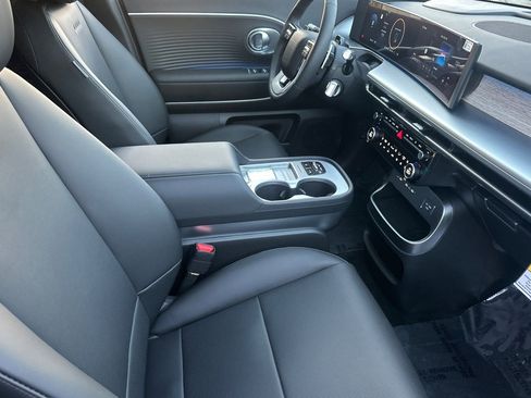 New 2026 Hyundai Ioniq 9 SEL image 17