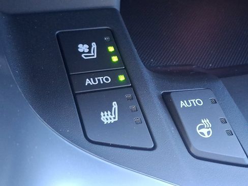 Used 2025 Lexus LX 600 4WD w/ Accessory Package (2T) image 27