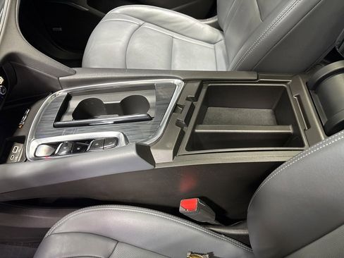 Used 2023 Buick Enclave Essence w/ Experience Buick Package image 29