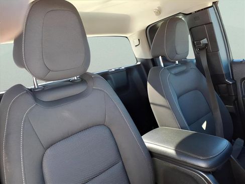 Used 2022 Chevrolet Colorado LT w/ Fleet Safety Package image 18