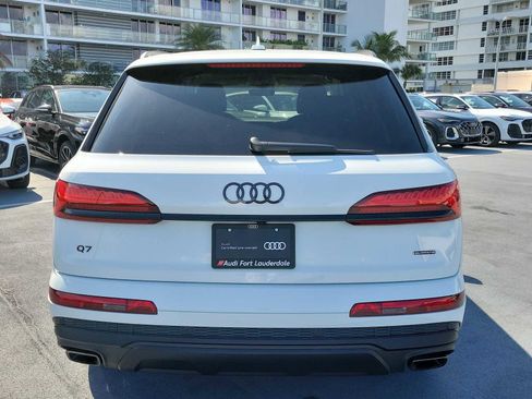 Certified 2026 Audi Q7 3.0T Premium w/ Convenience Plus Package AWD/4WD image 5