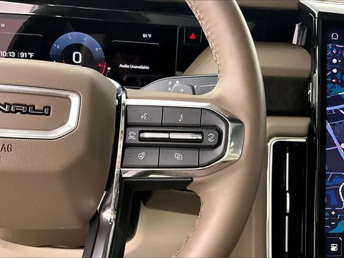 Used 2026 GMC Yukon XL Denali w/ Sun & Power Step Package AWD/4WD image 24