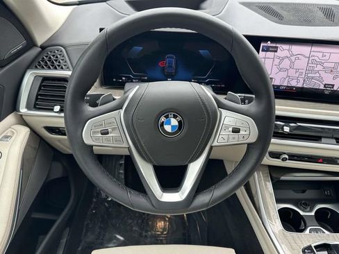Certified 2023 BMW X7 xDrive40i w/ Executive Package image 24