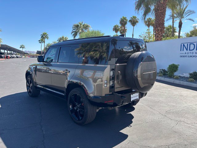 Used 2023 Land Rover Defender 110 X AWD/4WD image 7