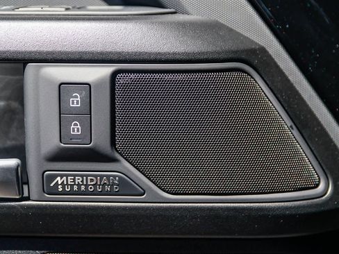 New 2026 Land Rover Defender 130 V8 AWD/4WD image 24