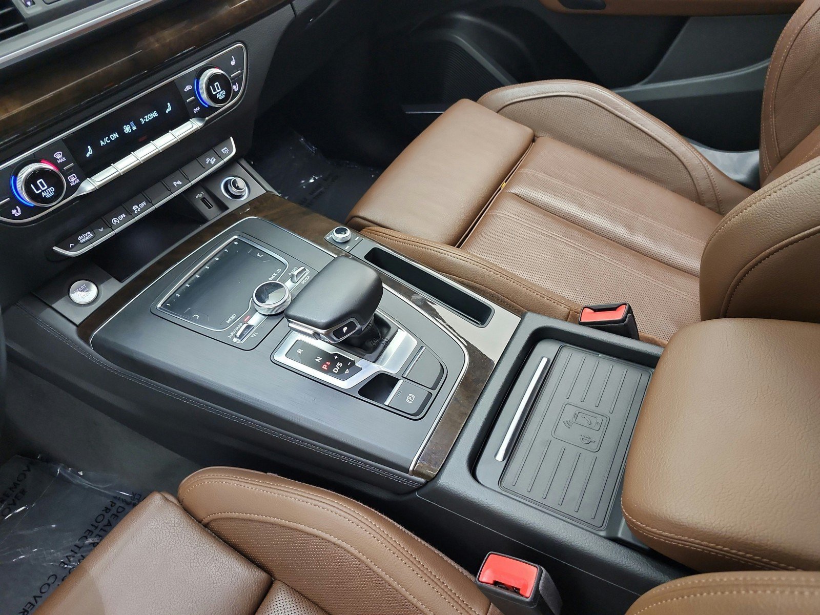 Used 2019 Audi Q5 2.0T Premium Plus w/ Premium Plus Package AWD/4WD image 12