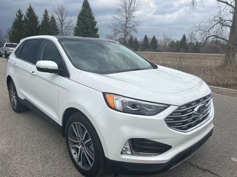 Used 2024 Ford Edge Titanium w/ Equipment Group 301A image 2