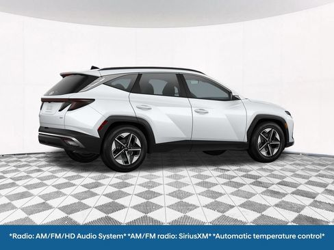 Certified 2025 Hyundai Tucson SEL AWD/4WD image 14
