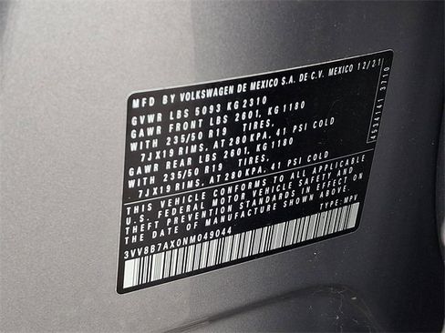 Used 2022 Volkswagen Tiguan SE R-Line image 31