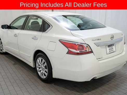 Used 2015 Nissan Altima 2.5 S w/ Power Driver Seat Package FWD image 3