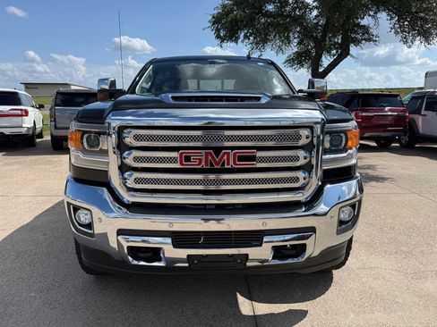 Used 2019 GMC Sierra 2500 SLT AWD/4WD image 2