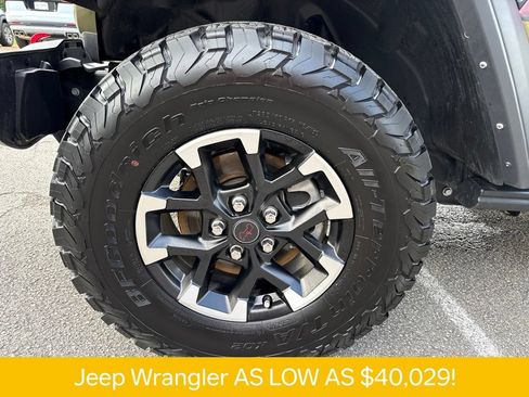 Used 2025 Jeep Wrangler Rubicon w/ Safety Group AWD/4WD image 29