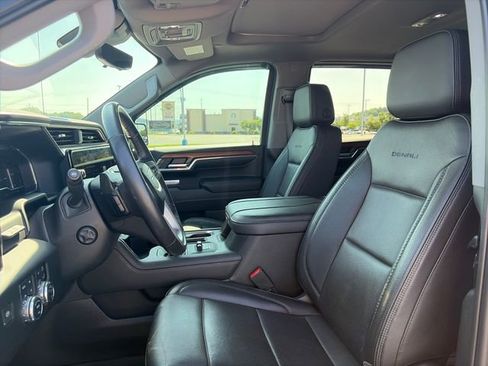 Used 2023 GMC Sierra 1500 Denali w/ Denali Reserve Package AWD/4WD image 17