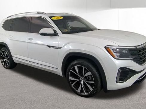 Used 2024 Volkswagen Atlas SEL Premium R-Line AWD/4WD image 2