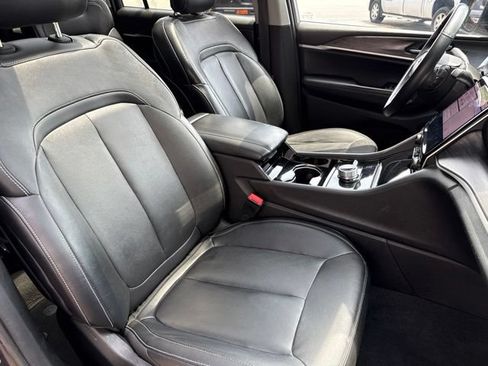 Used 2022 Jeep Grand Cherokee L Limited AWD/4WD image 29