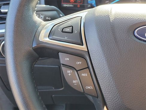 Used 2024 Ford Edge Titanium image 12