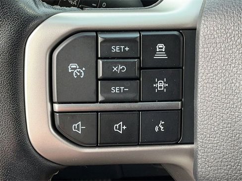 Used 2024 Ford Expedition Limited image 30