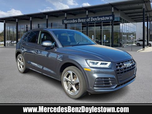 Used 2020 Audi Q5 2.0T Titanium Premium Plus w/ Premium Plus Package AWD/4WD image 1