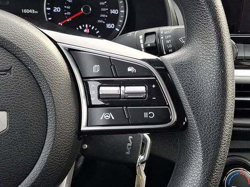 Used 2024 Kia Forte LXS image 21