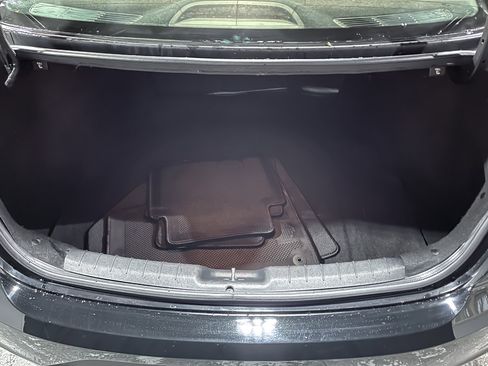 Used 2019 Hyundai Elantra SE w/ Cargo Package image 9