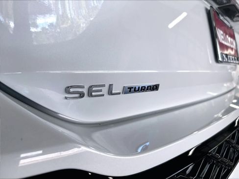 New 2026 Volkswagen Tiguan SEL R-Line AWD/4WD image 9