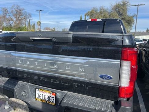 Certified 2017 Ford F250 Platinum w/ Platinum Ultimate Package image 10