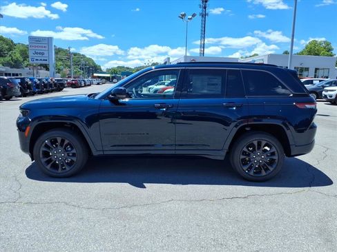 New 2026 Jeep Grand Cherokee Limited AWD/4WD image 7