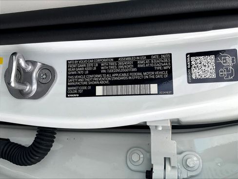 New 2025 Volvo EX90 Ultra image 35