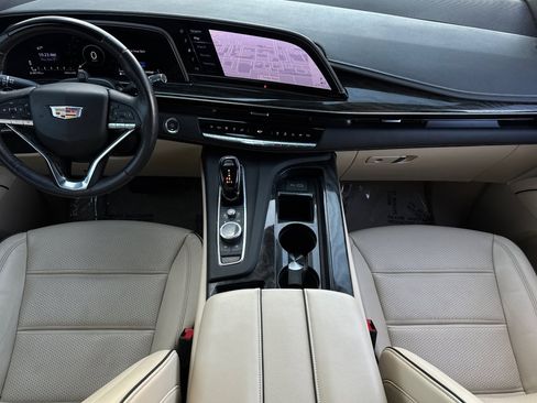 Used 2023 Cadillac Escalade ESV Premium Luxury image 14