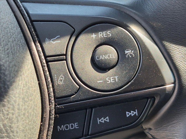 Used 2023 Toyota Camry XSE FWD image 15