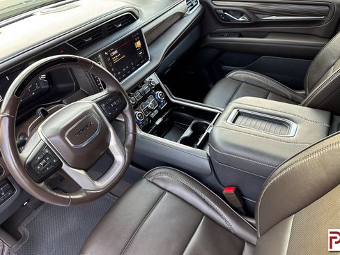 Certified 2024 GMC Yukon XL Denali image 10