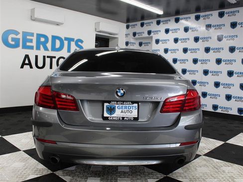 Used 2011 BMW 535i xDrive Sedan image 3