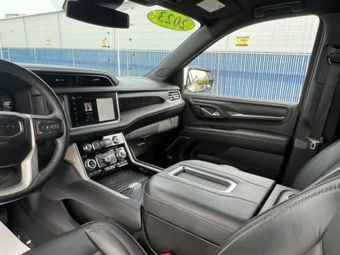 Used 2023 GMC Yukon Denali image 18