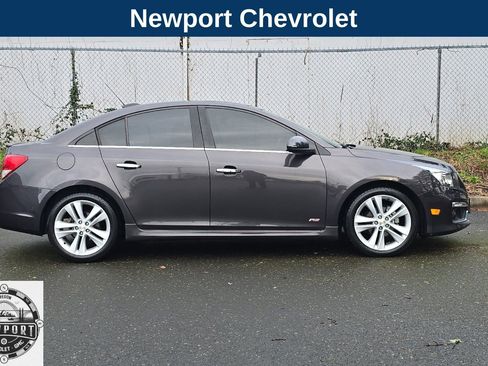 Used 2015 Chevrolet Cruze LTZ w/ Sun, Sound and Sport Package image 3