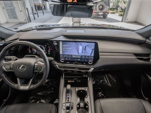 Used 2024 Lexus RX 350 w/ Convenience Package AWD/4WD image 8