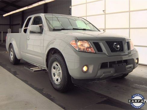 Used 2018 Nissan Frontier S image 5