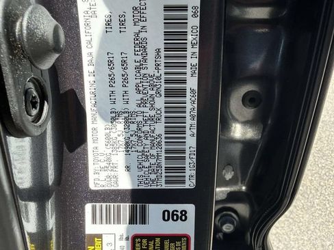 Used 2021 Toyota Tacoma TRD Sport w/ Technology Package AWD/4WD image 10