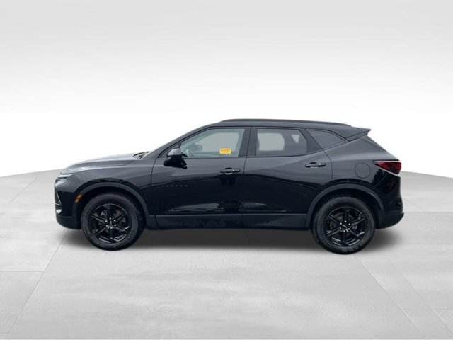 Used 2024 Chevrolet Blazer LT w/ Convenience Package AWD/4WD image 2