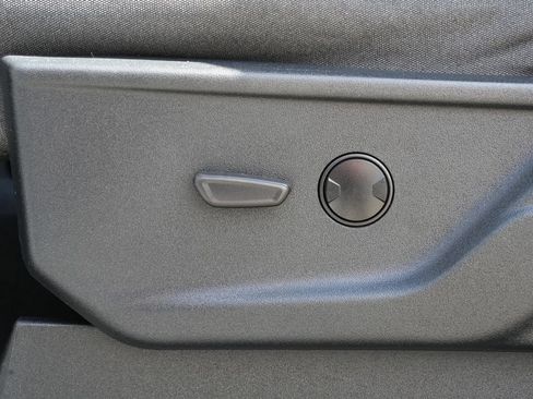 Used 2025 Ford F350 XLT AWD/4WD image 13