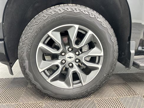 Certified 2023 Chevrolet Silverado 1500 RST w/ Z71 Off-Road Package AWD/4WD image 11