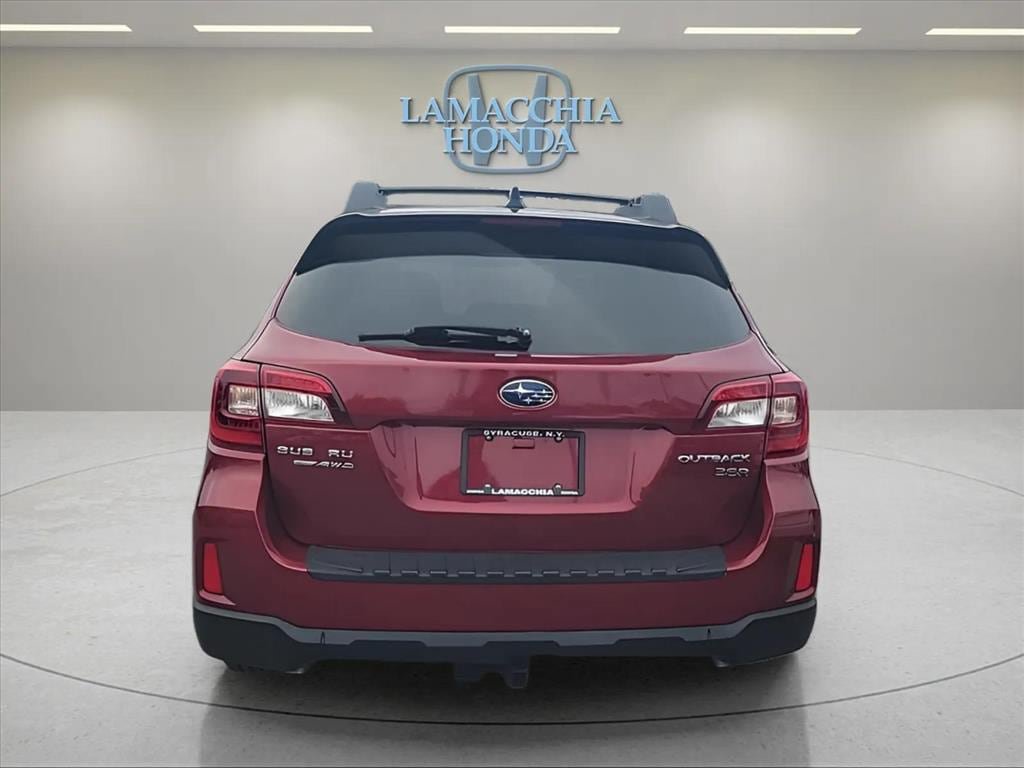 Used 2016 Subaru Outback 3.6R Limited AWD/4WD image 4