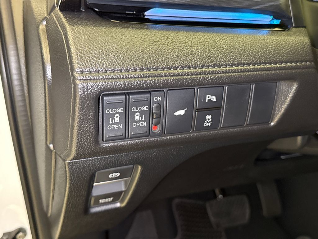 Used 2026 Honda Odyssey Elite image 23