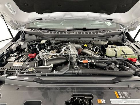 New 2026 Ford F450 Platinum w/ FX4 Off-Road Package image 32