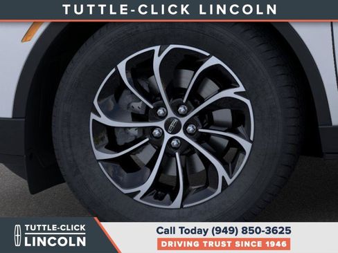 New 2026 Lincoln Nautilus Premier image 19
