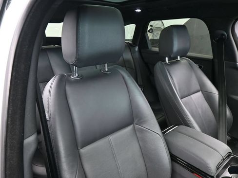 Used 2025 Land Rover Range Rover Velar Dynamic SE AWD/4WD image 40